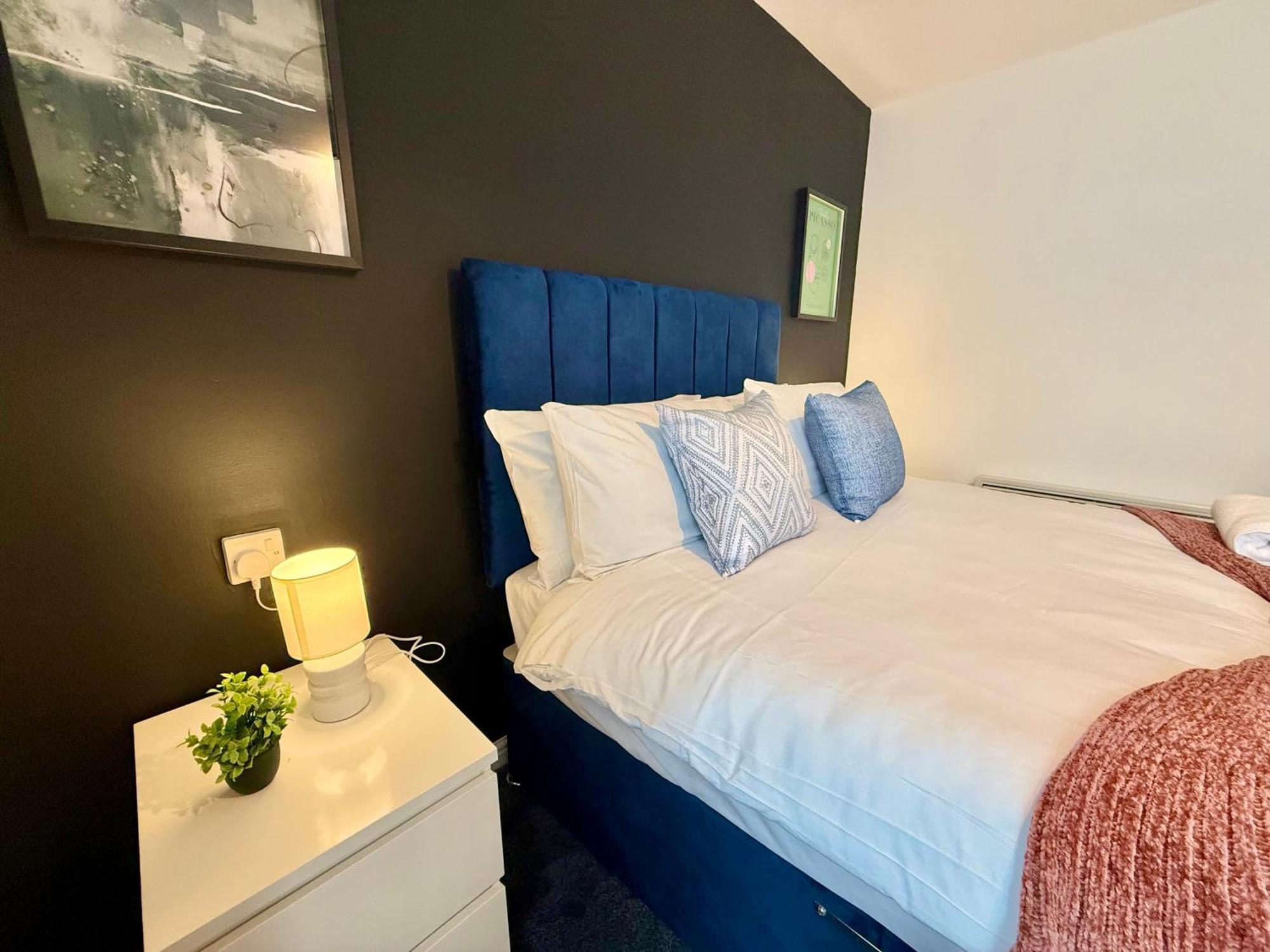 Appartement Nova1 Stylish Cosy 1br By Altoluxo Short Lets Serviced With Free Wifi & Parking